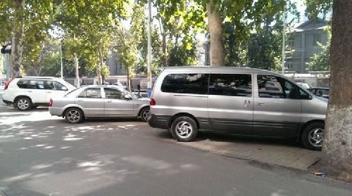 違章停車被拖壞，就該自認(rèn)倒霉？告訴車主如何獲得賠償