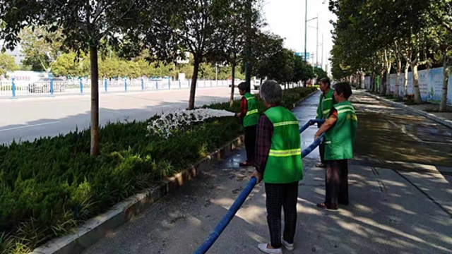 扮靚城市，為國(guó)慶增光添彩